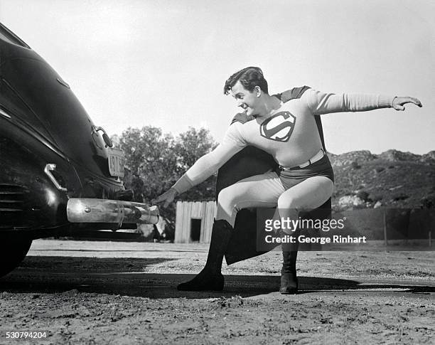 KIRK ALYN PLAYS SUPERMAN IN THE COLUMBIA SERIAL OF THE SAME NAME. 1948