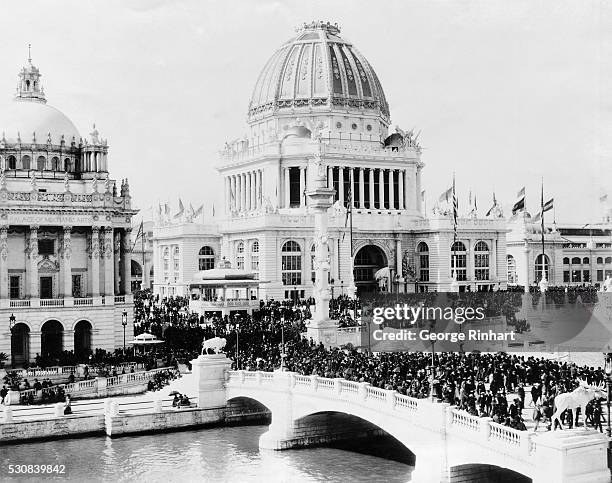 It was revealed yesterday that Chicago will spend $30,000 to make its second world's fair in 1933 the greatest in history. One of the chain of...