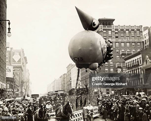 The 'Early Bird' character balloon in the Macy's Thanksgiving Day Parade in New York City, 22nd November 1928.