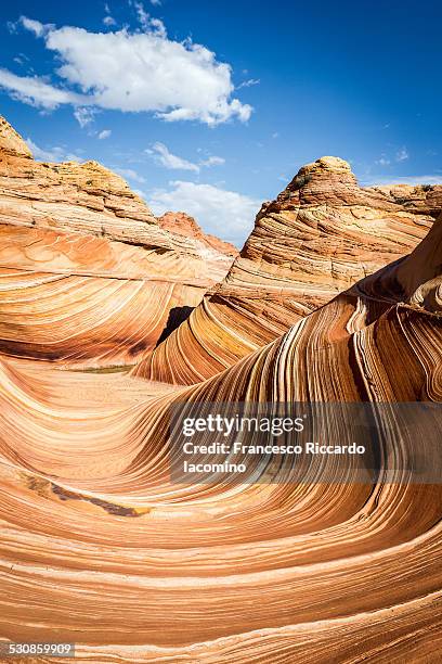 the wave rock formation - doing the wave stock pictures, royalty-free photos & images