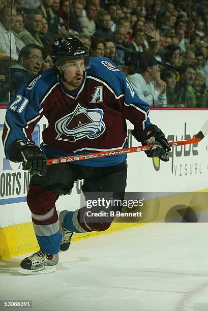 Second period of the game Chicago Blackhawks at Colorado Avalanche on March 23 and Player Peter Forsberg.