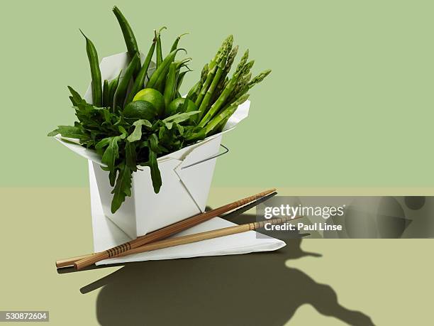 asparagus, limes, green beans, and arugula - ベニバナインゲン ストックフォトと画像