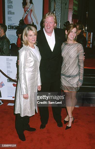 Candice Bergen, Donald Petrie, & Sandra Bullock during Miss Congeniality Los Angeles Premiere at Mann Chinese Theatre in Hollywood, California,...