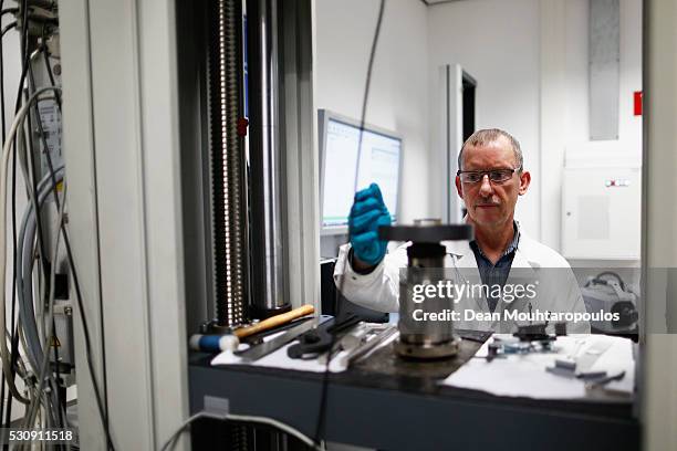Astronomy Technician Photos and Premium High Res Pictures - Getty Images