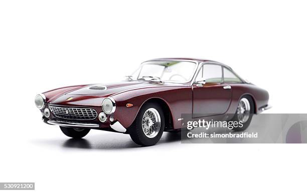 ferrari 250 gt lusso model car - 20th century model car stock pictures, royalty-free photos & images