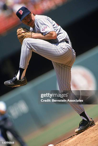 Jack Morris of the Minnesota Twins winds up to pitch during a July, 1991 season game . Jack Morris played Twins in 1991.