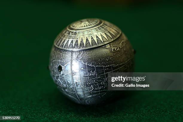 Spherical Mints 54 Samoan Currency Stock Photos, High-Res Pictures, and Images - Getty ...