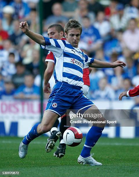 Kevin Doyle in action for Reading during the Barclays Premiership match between Reading and Manchester United at the Madejski Stadium on September...