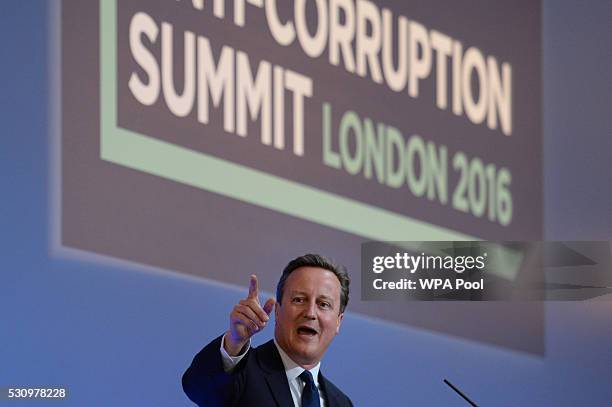 Prime Minister David Cameron speaks during the final session at the international anti-corruption summit on May 12, 2016 in London, England. Leaders...