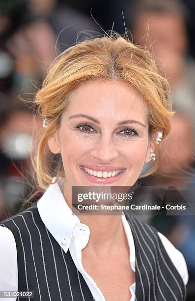 Julia Roberts attends the "Money Monster" photocall during the 69th annual Cannes Film Festival at the Palais des Festivals on May 12, 2016 in...