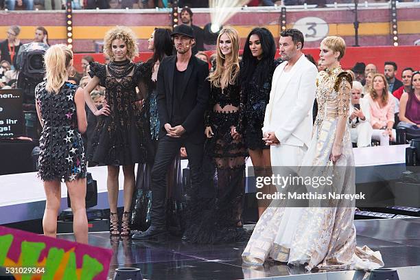 Kim Hnizdo, Taynara Joy Silva Wolf, Fata Hasanovic, Jasmin Lekudere, Elena Carriere, Michael Michalsky, Thomas Hayo and Heidi Klum during the finals...