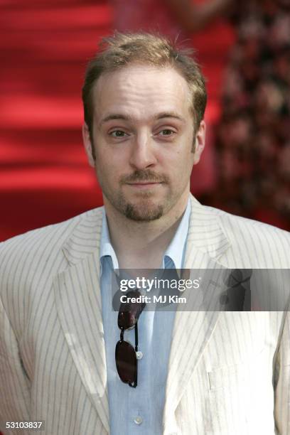 Illusionist Derren Brown arrives for the UK Premiere of Tom Cruise's new blockbuster "War Of The Worlds" at the Odeon Leicester Square on June 19,...