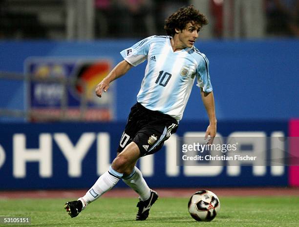 Pablo Aimar of Argentina in action during the FIFA Confederations Cup 2005 match between Argentina and Australia on June 18, 2005 in Nuremberg,...