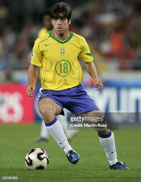 Juninho Pernambucano of Brazil runs with the ball during the match between Mexico and Brazil in the FIFA Confederations Cup 2005 in the AWD Arena on...