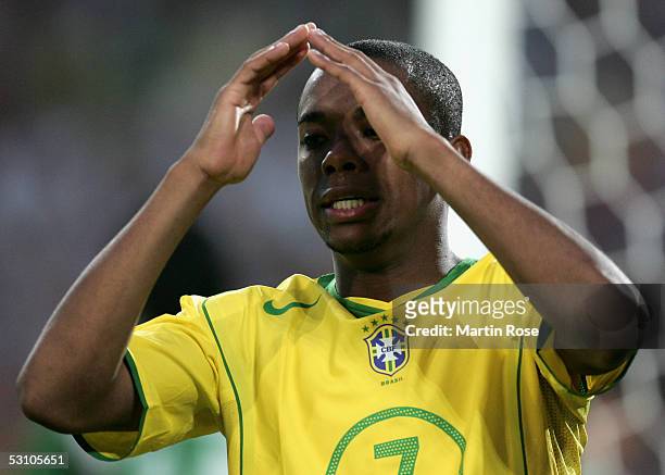 Robinho of Brazil looks dejected after losing the match between Mexico and Brazil in the FIFA Confederations Cup 2005 in the AWD Arena on June 19,...