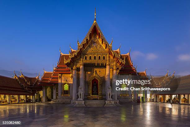 the marble temple , thailand - the emerald buddha temple in bangkok stock pictures, royalty-free photos & images