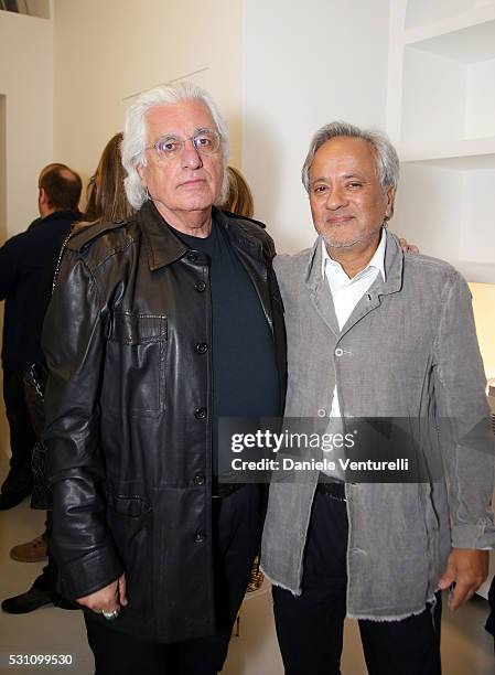 Germano Celant and Anish Kapoor attend Anish Kapoor preview at Lisson Gallery Milan on May 12, 2016 in Milan, .