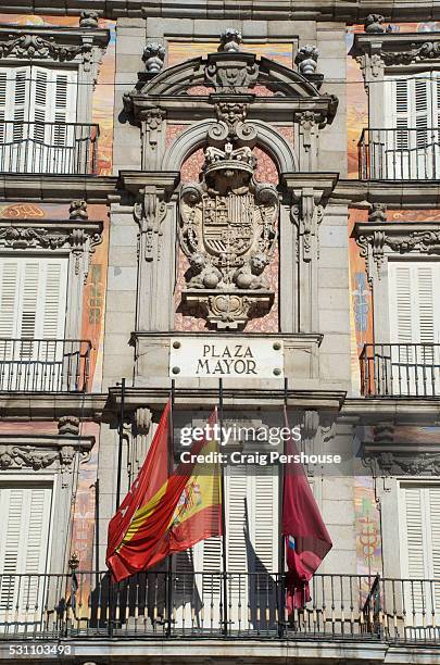 royal spanish arms from the reign of carlos ii - casa de la panaderia stock pictures, royalty-free photos & images