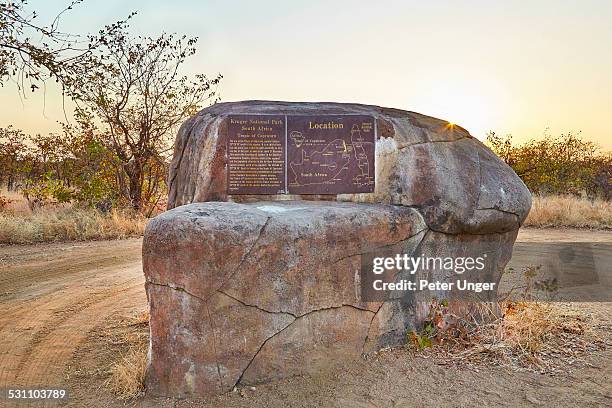 tropic of capricorn rock marker - limpopo province stock pictures, royalty-free photos & images