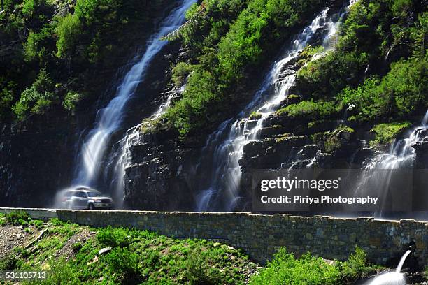 weeping wall - going to the sun road stock pictures, royalty-free photos & images