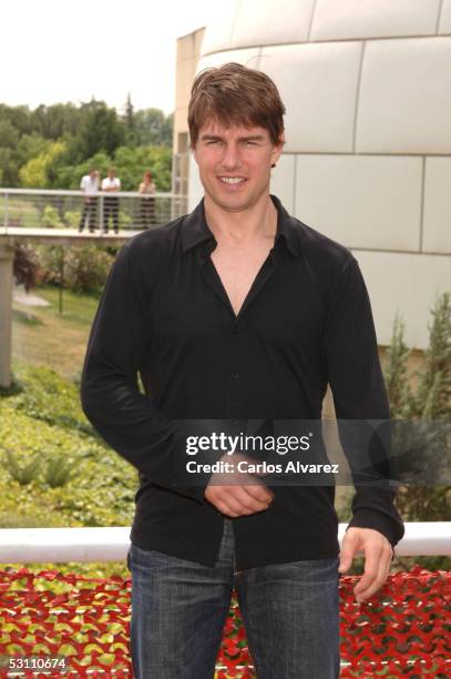 Actor Tom Cruise poses at the Spanish photocall for "War of the Worlds" at the Planetario on June 21, 2005 in Madrid, Spain. The film's Spanish...