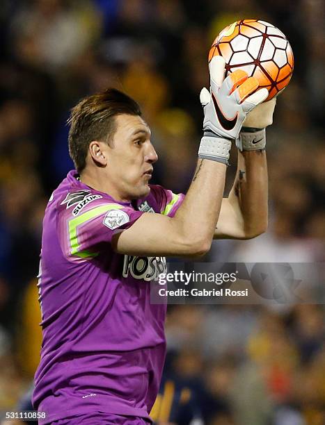 Franco Armani goalkeeper of Atletico Nacional makes a save during a first leg match between Rosario Central and Atletico Nacional as part of quarter...