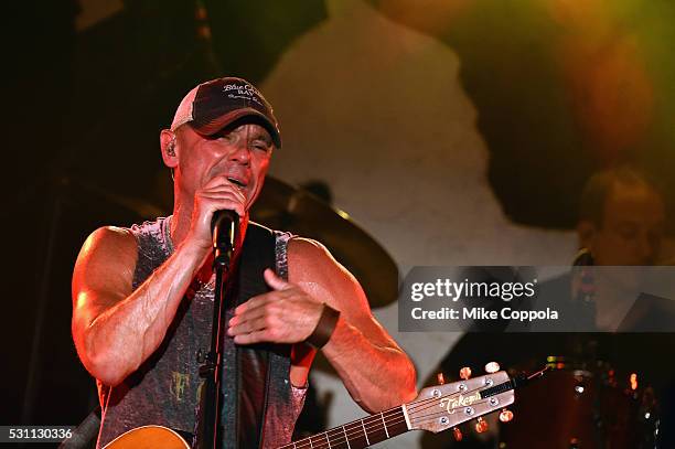 Country Superstar Kenny Chesney performs a private concert to celebrate the launch of his "No Shoes Raido" on SiriusXM at The Stone Pony on May 12,...