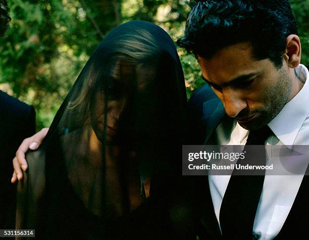 Mourning Example Mourning Veil Fotografías e imágenes de stock - Getty Images