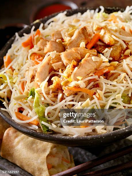 grilled chicken and rice noodles - chow mein stock pictures, royalty-free photos & images