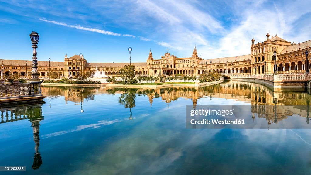 Spain, Andalusia, Seville Province, Malaga, Plaza de Espana