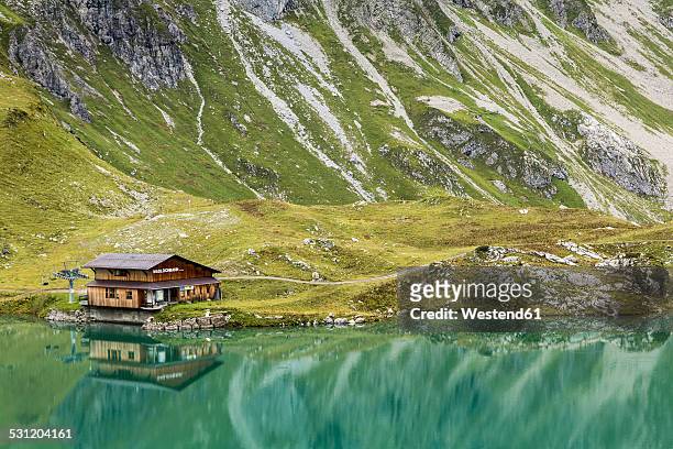 austria, vorarlberg, lechtal alps, lake zuersersee - チュルス ストックフォトと画像