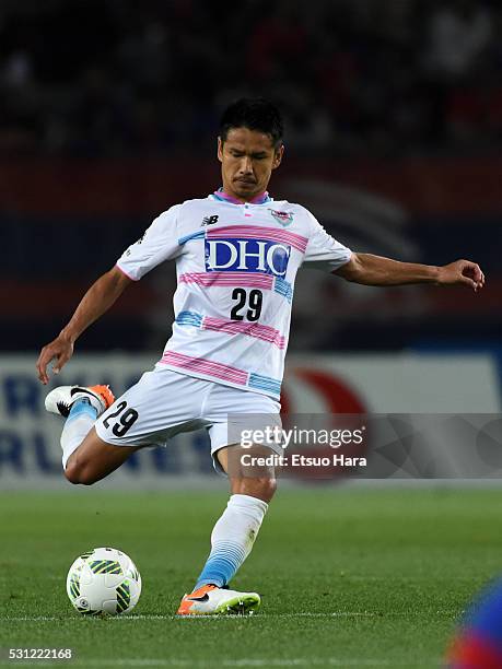 Hiroyuki Taniguchi of Sagan Tosu in action during the J.League match between FC Tokyo and Sagan Tosu on May 13, 2016 in Chofu, Tokyo.