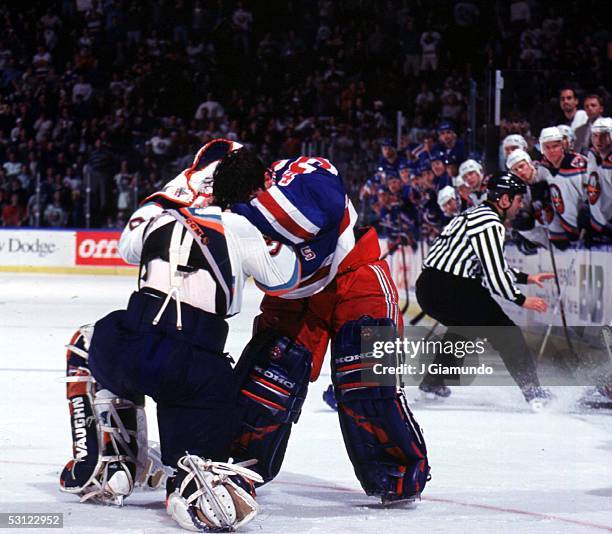 Islanders Rangers Fight 35 Ranger Islander Stock Photos, High-Res Pictures, and Images - Getty ...
