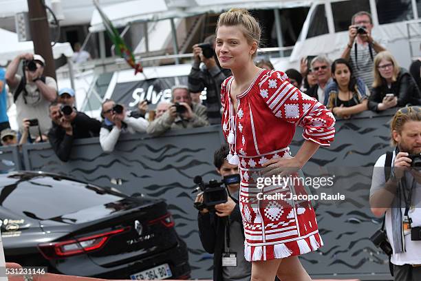 Melanie Thierry arrives at 'The Dancer' Photo call during the annual 69th Cannes Film Festival at on May 13, 2016 in Cannes, France.