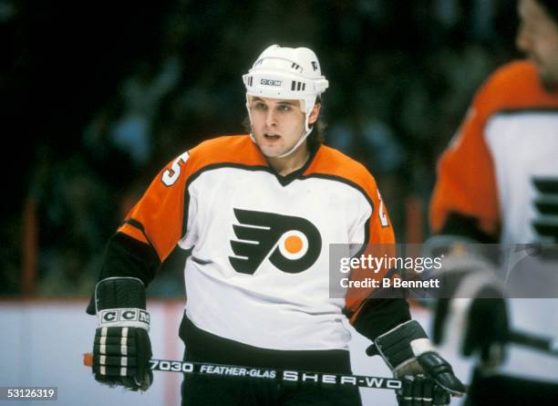 Peter Zezel of the Philadelphia Flyers skates on the ice during a game at the Spectrum circa 1984 in Philadelphia, Pennsylvania. Zezel played with...