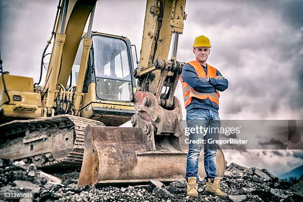 terra digger driver - pala meccanica foto e immagini stock