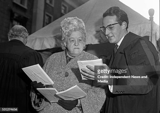 Actress Miss Margaret Rutherford with Mr M P Stanfield, . R2665 . .