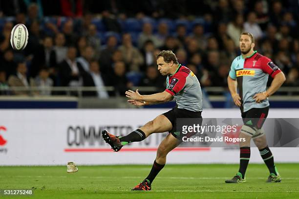 Nick Evans of Harlequins kicks a penalty to open the scoring during the European Rugby Challenge Cup Final match between Harlequins and Montpellier...