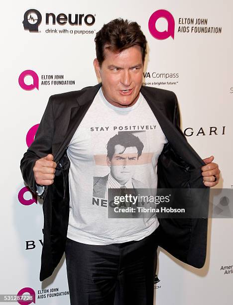 Charlie Sheen attends the 24th annual Elton John AIDS Foundation's Oscar Party on February 28, 2016 in West Hollywood, California.