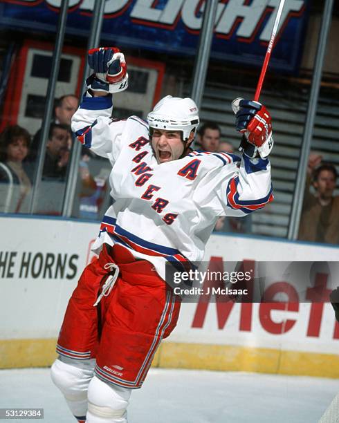 Lindros 684 Rangers Eric Lindros Stock Photos, High-Res Pictures, and Images ...