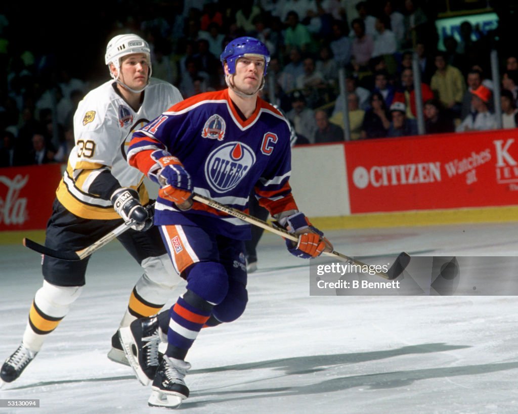 1990 Stanley Cup Finals: Edmonton Oilers v Boston Bruins