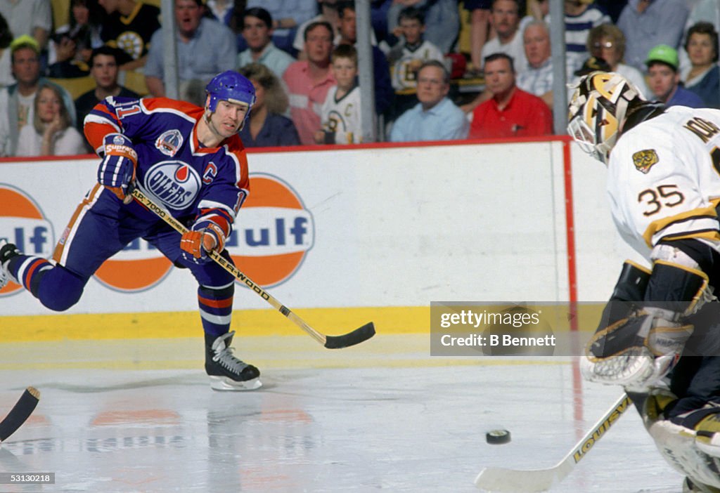 1990 Stanley Cup Finals: Edmonton Oilers v Boston Bruins