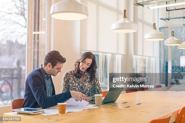 modern office shoot - european map stockfoto's en -beelden