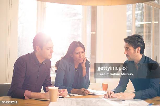 modern office shoot - employee engagement stock pictures, royalty-free photos & images