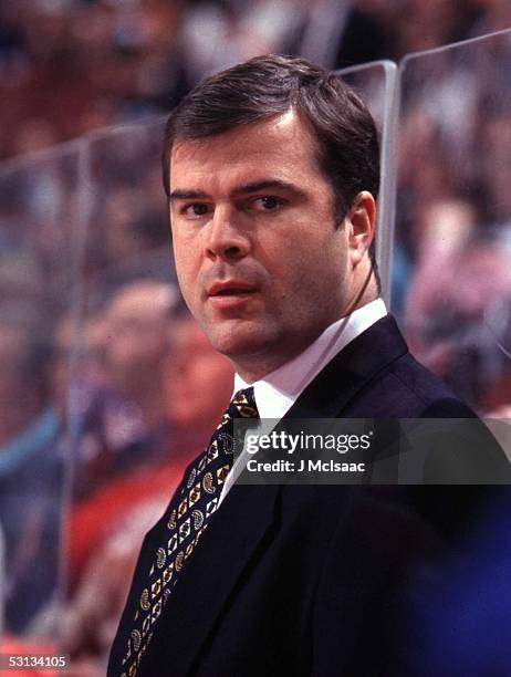 Alain Vigneault - Head Coach, 1998 NHL HEAD SHOTS, MONTREAL CANADIENS.