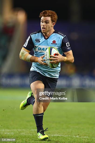 Andrew Kellaway of the Waratahs runs the ball during the round 12 Super Rugby match between the Waratahs and the Bulls at Allianz Stadium on May 14,...