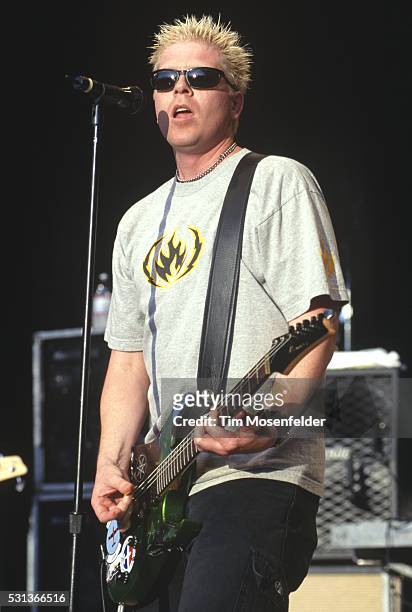 Dexter Holland of The Offspring performs during Live 105's BFD at Shoreline Amphitheatre on June 16, 2000 in Mountain View, California.