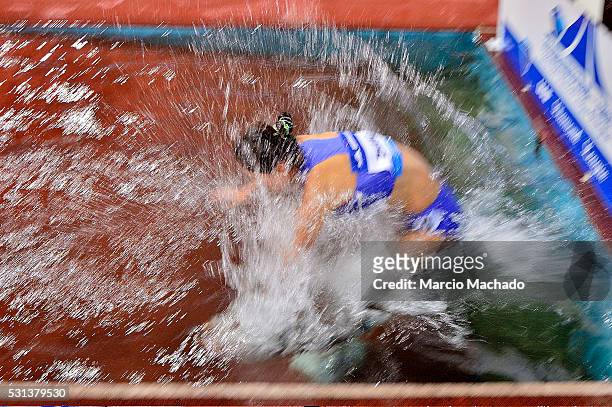 Xinyan Zhang of China runs in the Women��s 3000 Metres Steeple during the 2016 IAAF Diamond League meeting at Shanghai Stadiumon May 14, 2016 in...