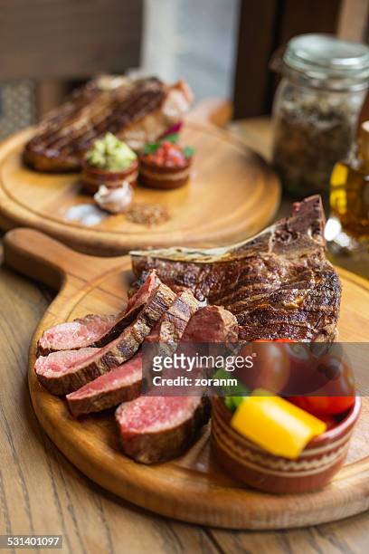 rib eye-steak - rippensteak stock-fotos und bilder