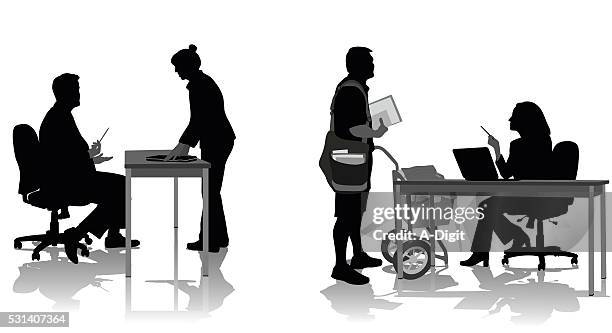 ilustrações de stock, clip art, desenhos animados e ícones de jornal não utilizar escritório - business woman desk stand